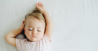 Sono do bebê: quantas horas, lugar ideal e música para dormir