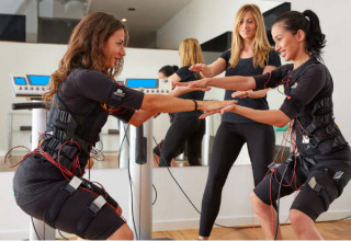 Eletroestimulação consiste em treinos com correntes elétricas com a promessa de tonificar músculos - Foto: Shutterstock