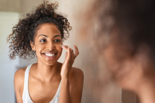 Rotina de skincare: o que é realmente necessário para cuidar da pele?