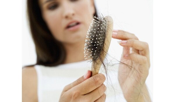 Shampoos podem ajudar na queda de cabelo