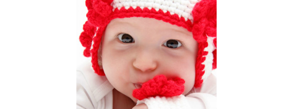 bebê com roupa de frio