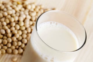 Saiba tudo sobre os leites vegetais - Foto: Getty Images