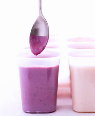 A farinha de amora pode ser ingerida com o iogurte - Foto: Getty Images