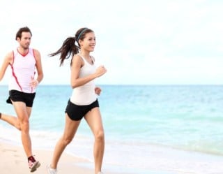 correr na praia verão exercícios