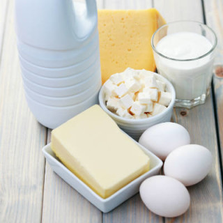 Laticínios e ovos são ricos em vitamina A - Foto: Getty Images
