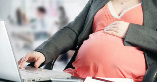 Projeto de lei quer mudar licença para mães de prematuros