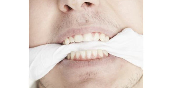 Bruxismo do sono - saiba como evitar as dores e desgastes dos dentes