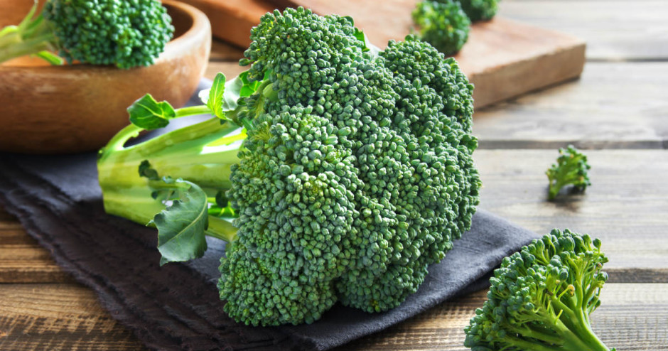 Consumir brócolis ajuda a queimar calorias mais rápido