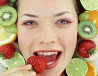 Comer muitas frutas ajuda a reduzir o colesterol