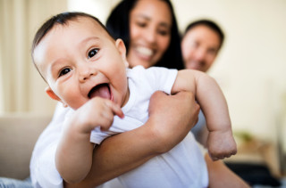 Nomes americanos masculinos para bebê. Foto: Halfpoint Images | Getty Images