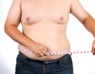 Entenda o tratamento do acúmulo de gordura no peito dos homens