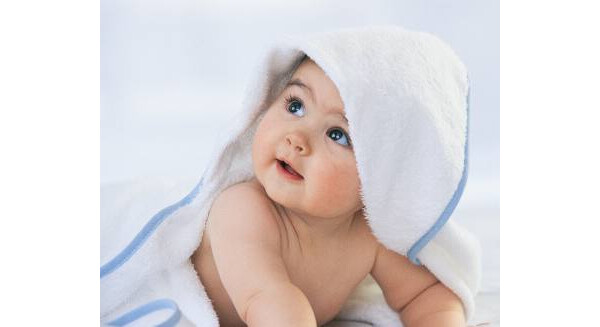 bebê após o banho