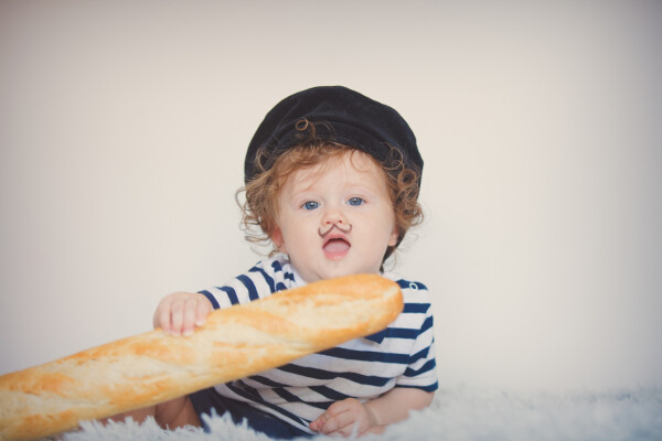 Bebê vestido de francês