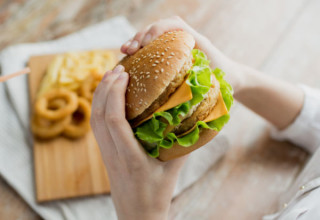 Má alimentação influencia diretamente na imunidade baixa - Foto: Shutterstock