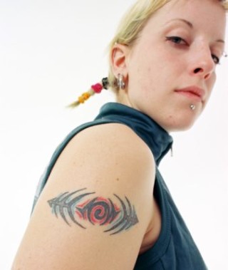 Tire 10 dúvidas sobre tatuagem