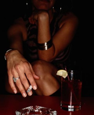 Cigarro e álcool- Foto Getty Images