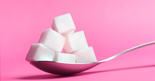 Saiba o que fazer para controlar a compulsão por açúcar