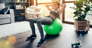 Pilates em casa: pode ou não? Veja indicação - Créditos: Roman Samborskyi/Shutterstock