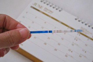 Teste de ovulação positivo / Foto: Shutterstock
