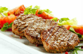 A carne possui boas quantidades de zinco  - Foto: Getty Images