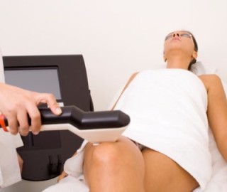 Combata a retenção de líquidos com massagem e drenagem linfática - Foto: Getty Images