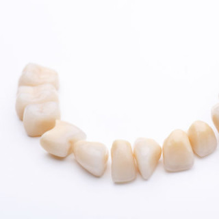 Coroas dentais de cerâmica - Foto: Getty Images