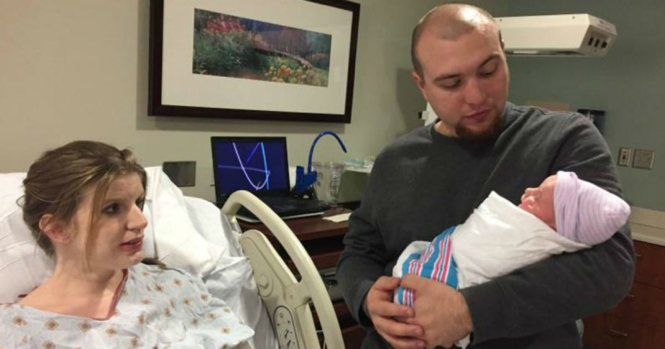 Pai relata experiência emocionante ao perder esposa 24 horas depois que seu filho nasceu