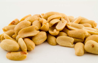 O amendoim possui boas quantidades de biotina - Foto: Getty Images
