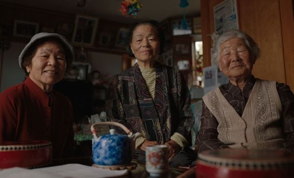 Idosas da ilha de Okinawa