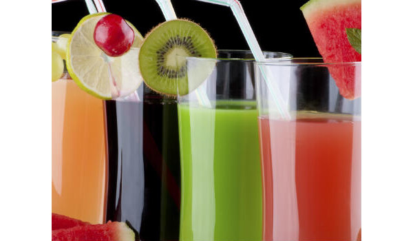 Sucos de frutas podem ser consumidos por quem está de dieta