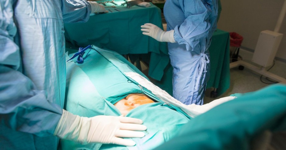 Onfaloplastia: cirurgia pode resolver o ?umbigo triste?
