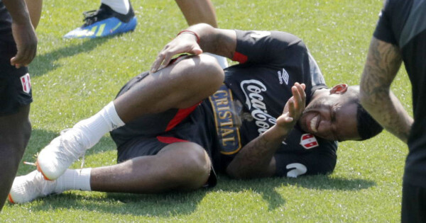 Jogador do Peru sofre traumatismo craniano durante treino 