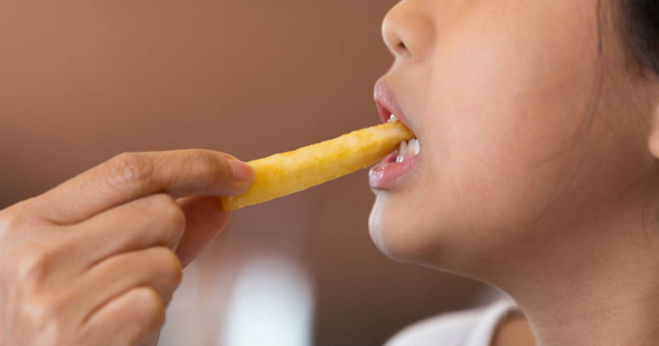 Saiba quais os cuidados no consumo de sódio na alimentação infantil