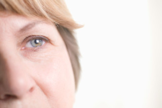 Cor dos olhos pode indicar maior risco de câncer