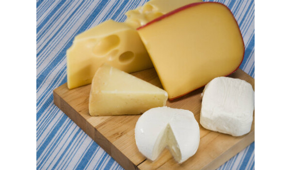 Como consumir diferentes tipos de queijos 