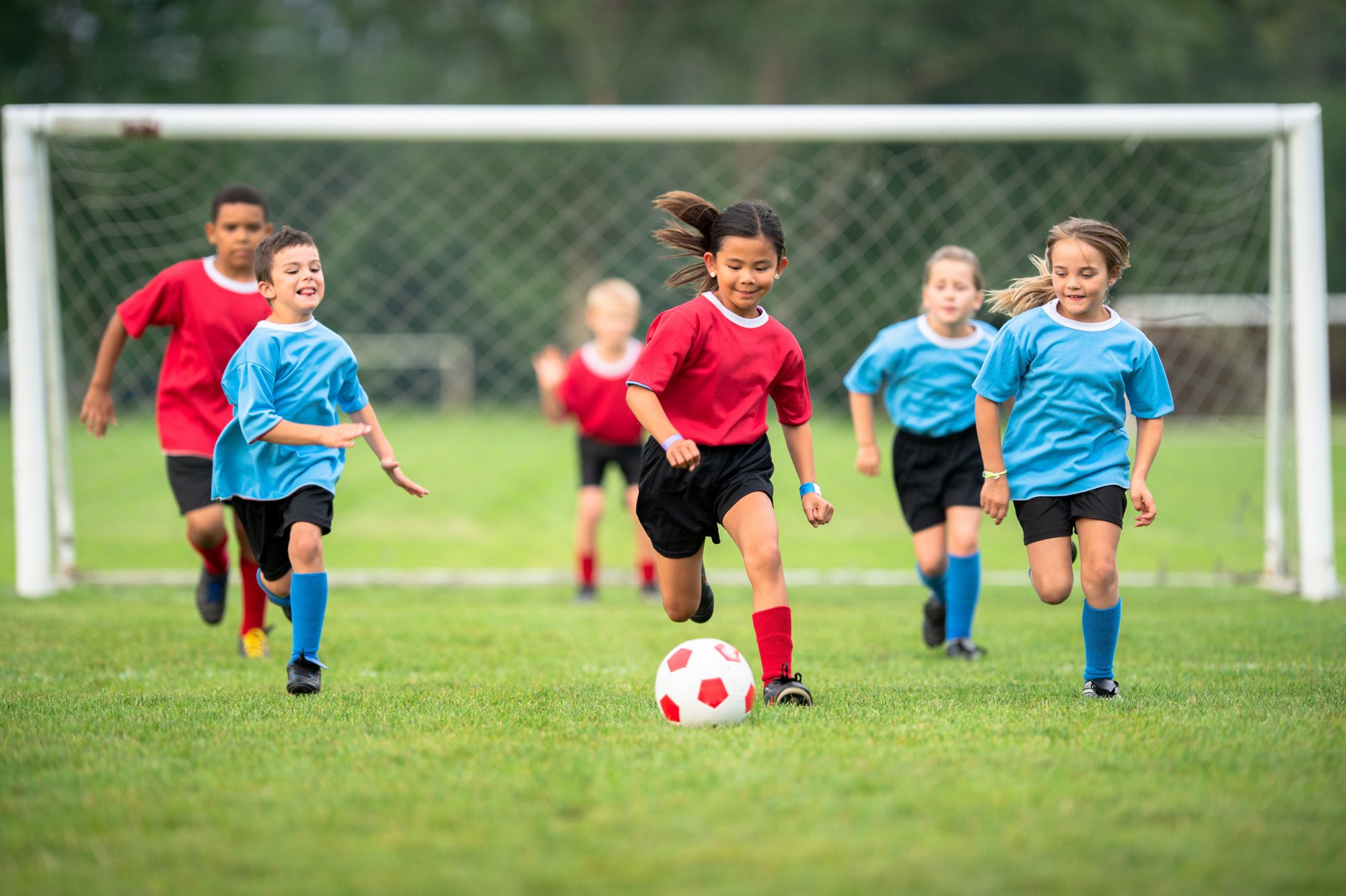 5 benefícios do futebol para as crianças