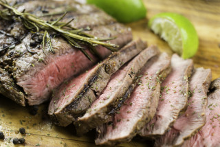 O valor calórico das carnes de gado, porco, frango e peixe são iguais?