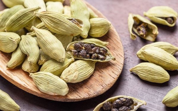sementes de cardamomo
