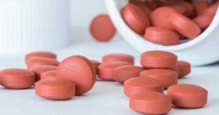 Ibuprofeno: para que serve e quais remédios têm a substância