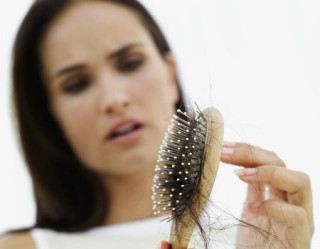 Queda de cabelo é considerada sintoma da Chikungunya
