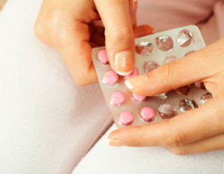 Entenda como a pílula anticoncepcional ajuda a prevenir o câncer de endométrio 