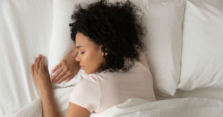 4 nutrientes para dormir melhor