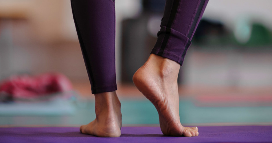 Toega fortalece os pés, o que traz benefícios à saúde