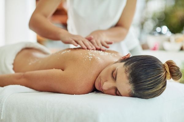 Gomagem é um tratamento de esfoliação que age como um peeling