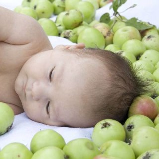Bebê deitado - Foto Getty Images