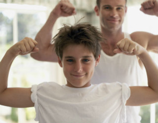 Adolescentes devem fazer musculação com orientação