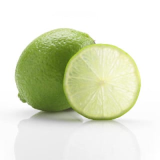 Limão pode manchar os dentes devido à acidez - Foto:Getty Images