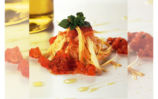 Espaguete de pupunha com tomate e ervas- Foto: André Ctena