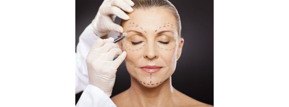 Entenda como funciona a recuperação de cirurgias plásticas no rosto