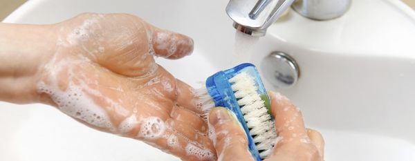 Transtorno obsessivo-compulsivo pode tornar a pessoa metódica e repetitiva - Foto: Shutterstock